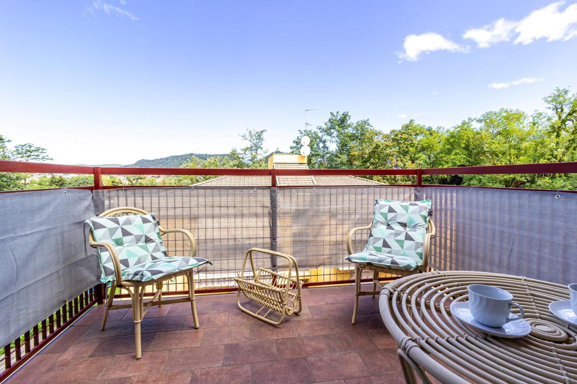 Apartamento Parking & Terrace - Large 90 Mq - Self Check-In & Remote Access Como Exterior foto